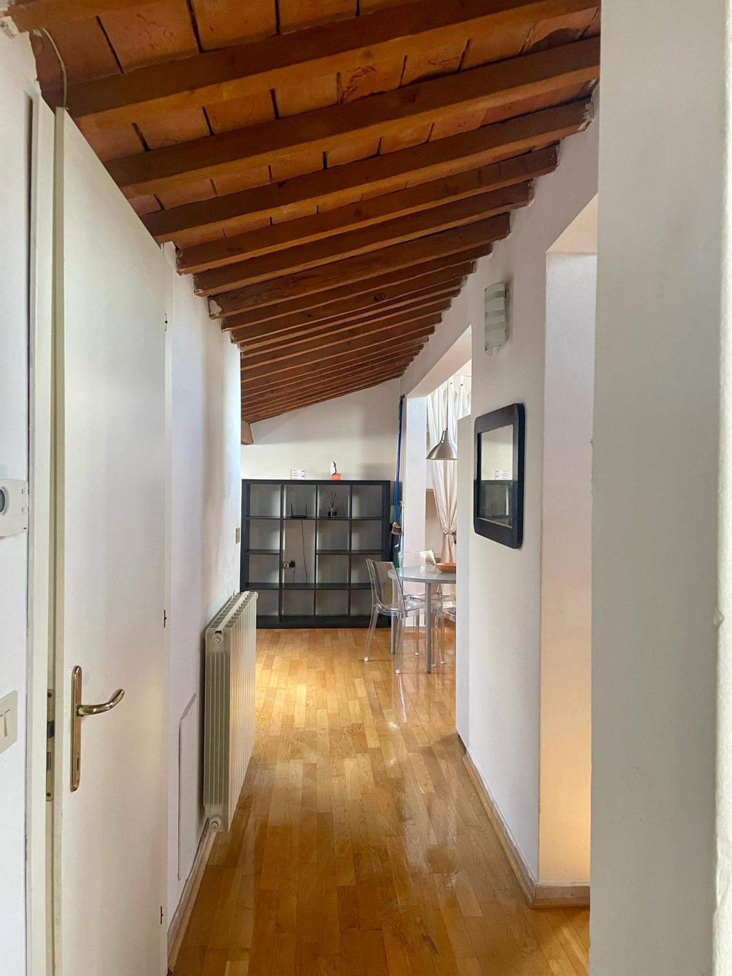 Apartamento Luminosa Mansarda Vicino Al Porto Livorno Exterior foto